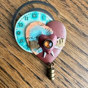 Heart and Clock Brooch with Steampunk Design